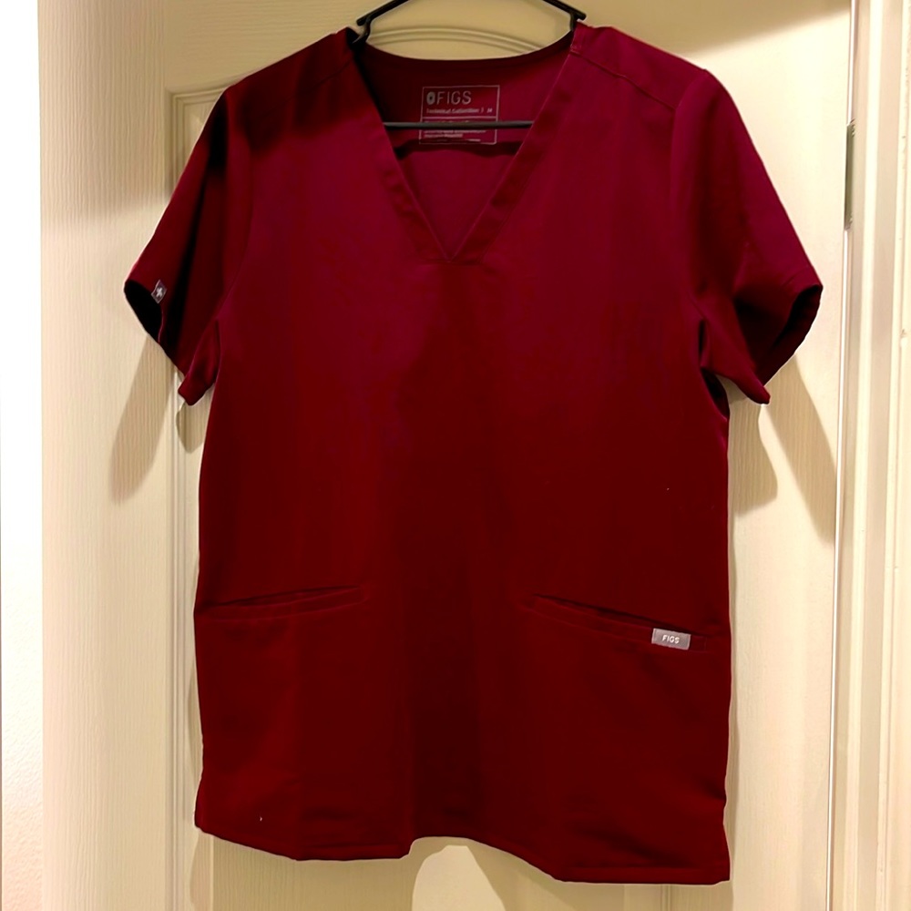 Figs Casma 3 pocket Scrub top